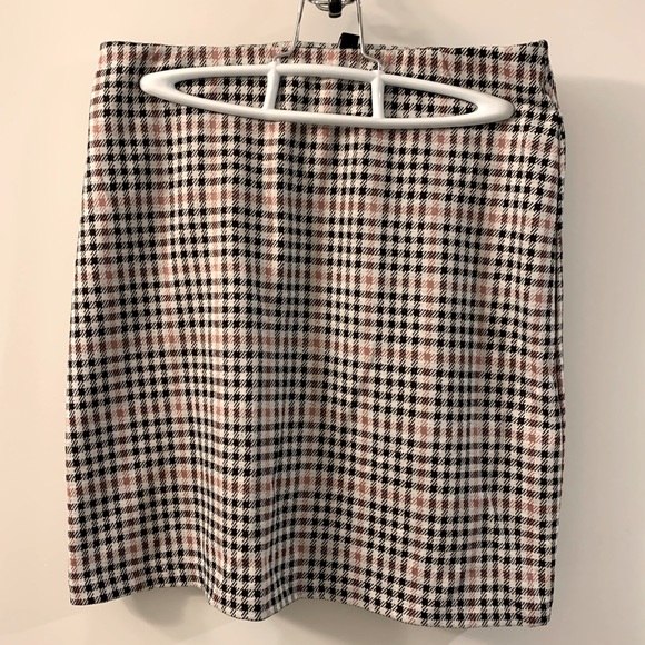 *2/$15* NWOT H&M Skirt - Picture 2 of 3